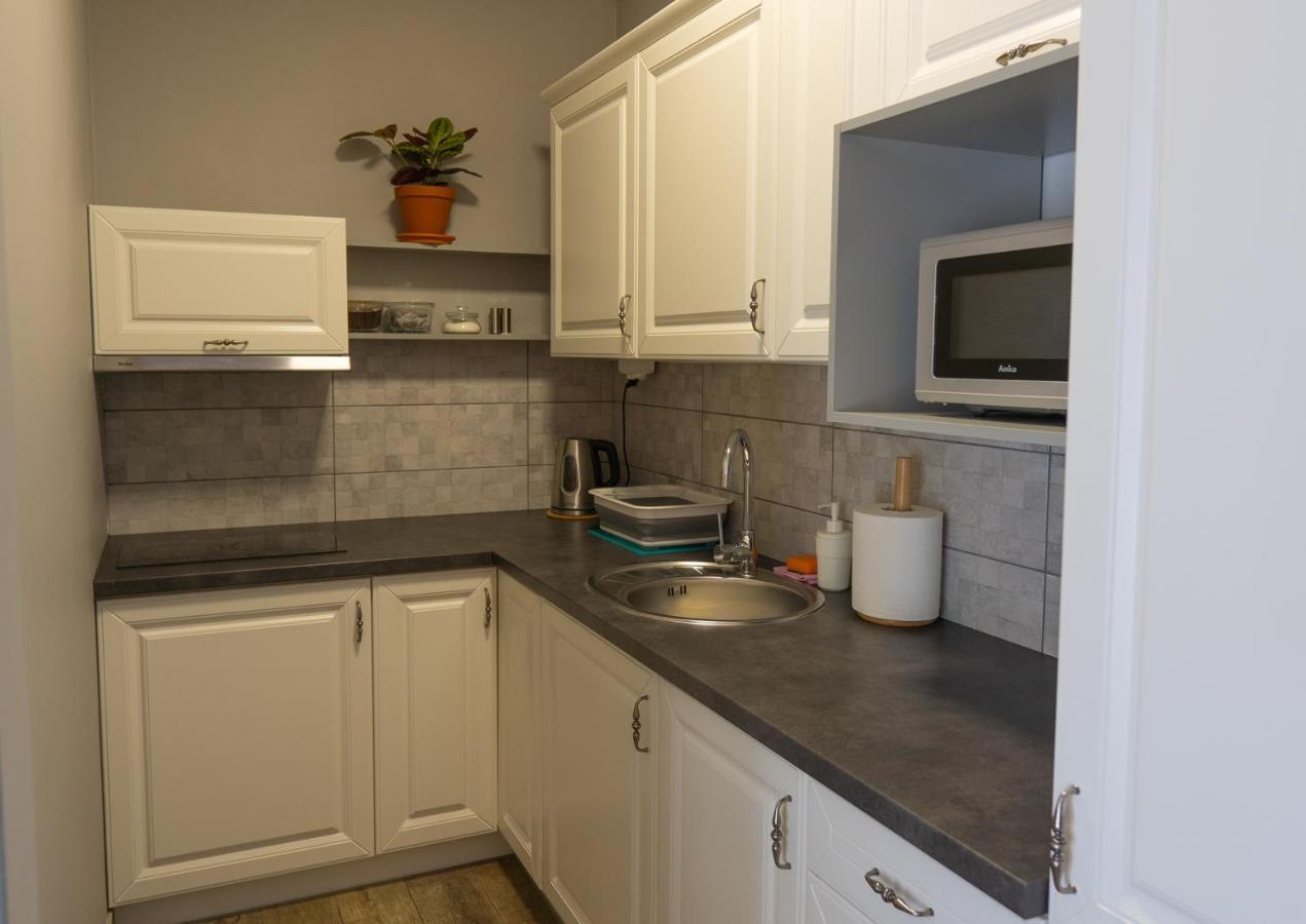 Moon Hostel Poznan Ngoại thất bức ảnh
