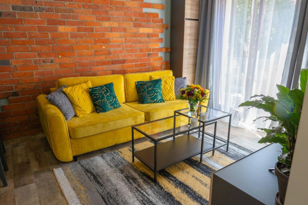 Moon Hostel Poznan Ngoại thất bức ảnh