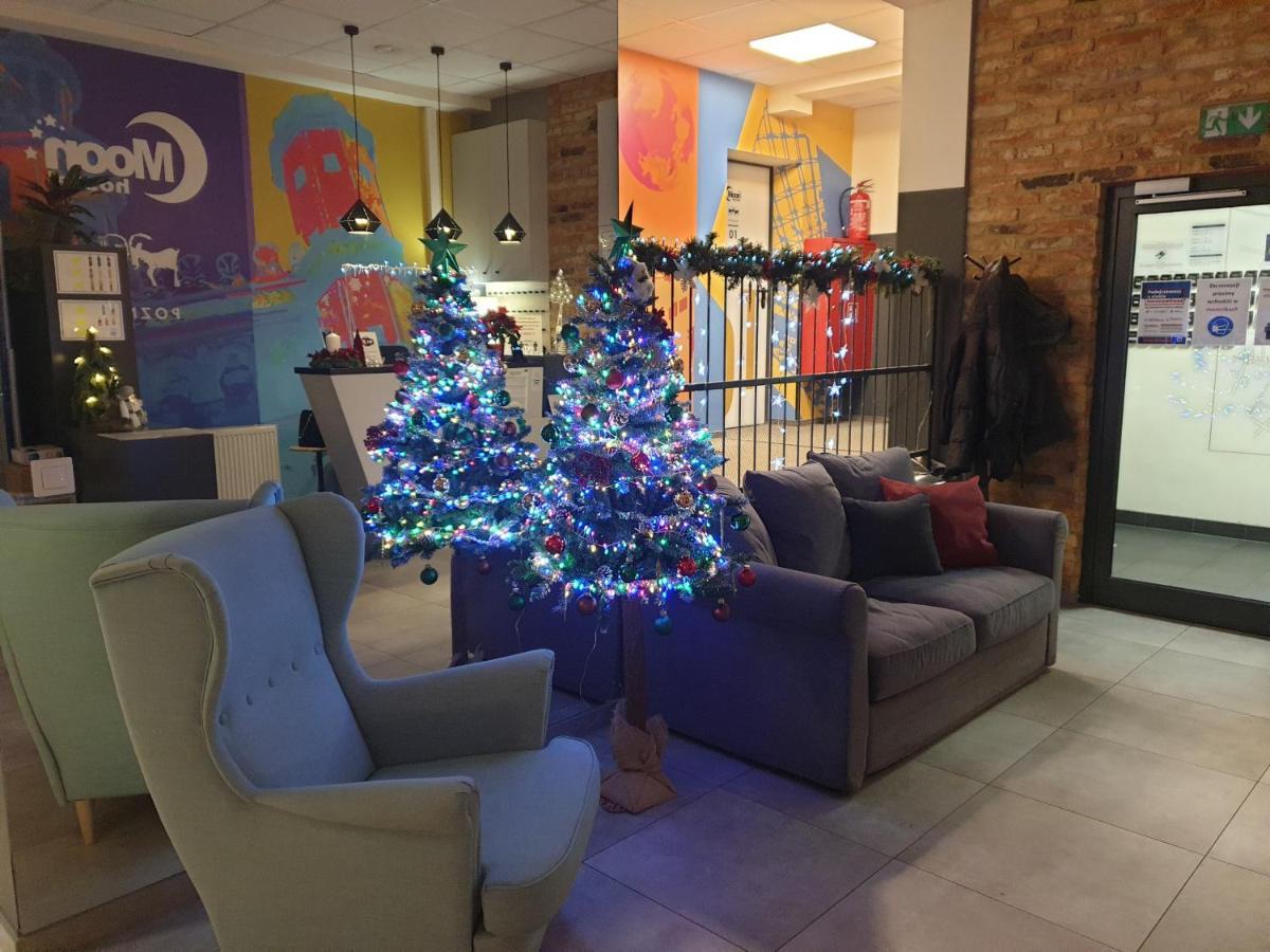 Moon Hostel Poznan Ngoại thất bức ảnh