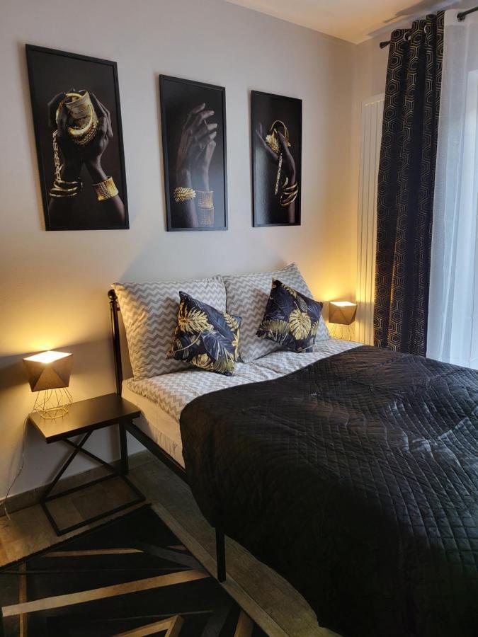 Moon Hostel Poznan Ngoại thất bức ảnh