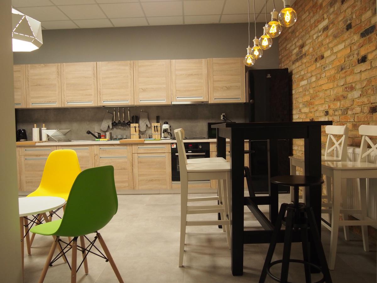 Moon Hostel Poznan Ngoại thất bức ảnh