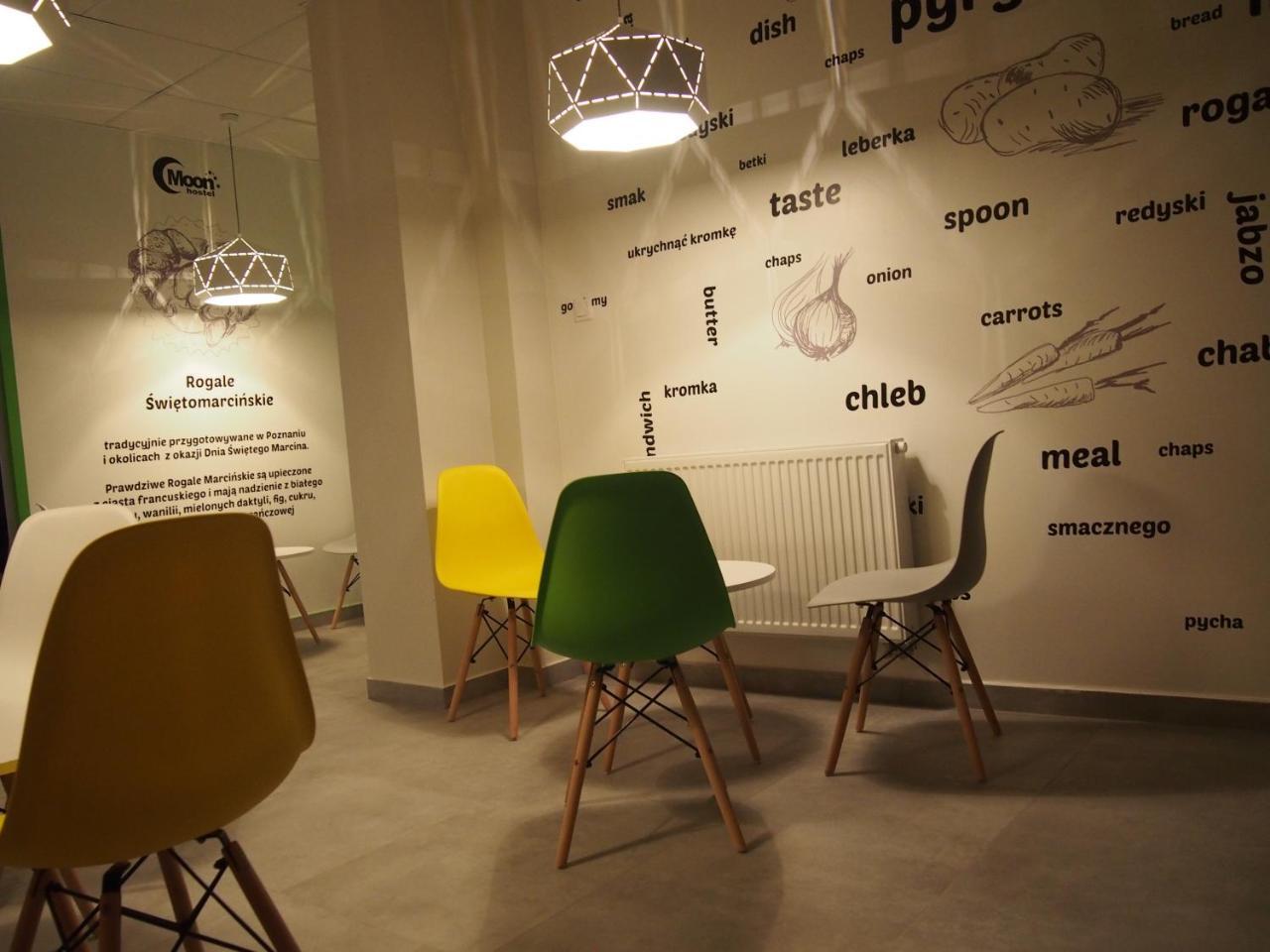 Moon Hostel Poznan Ngoại thất bức ảnh