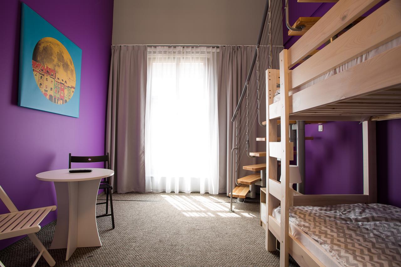 Moon Hostel Poznan Ngoại thất bức ảnh