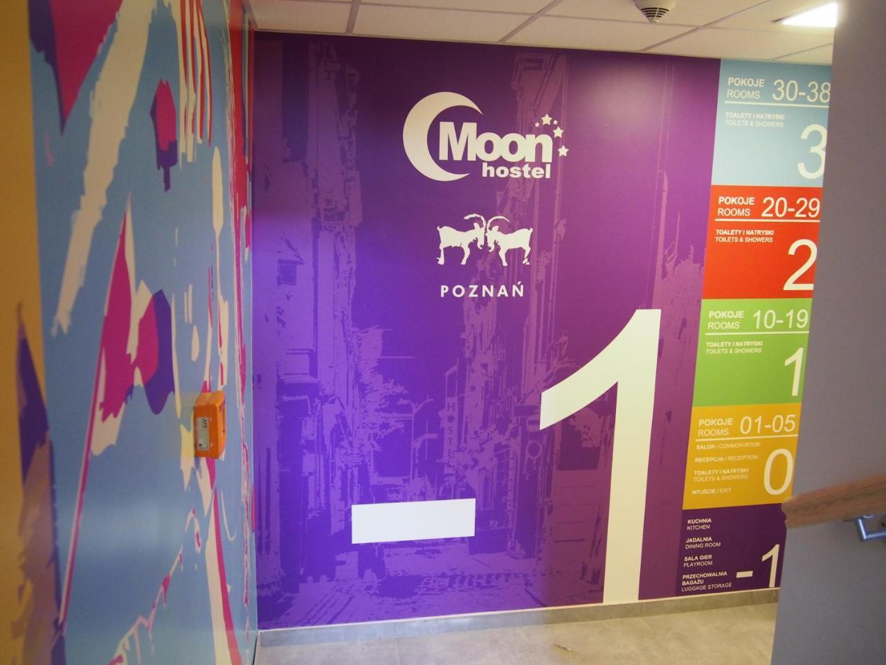 Moon Hostel Poznan Ngoại thất bức ảnh