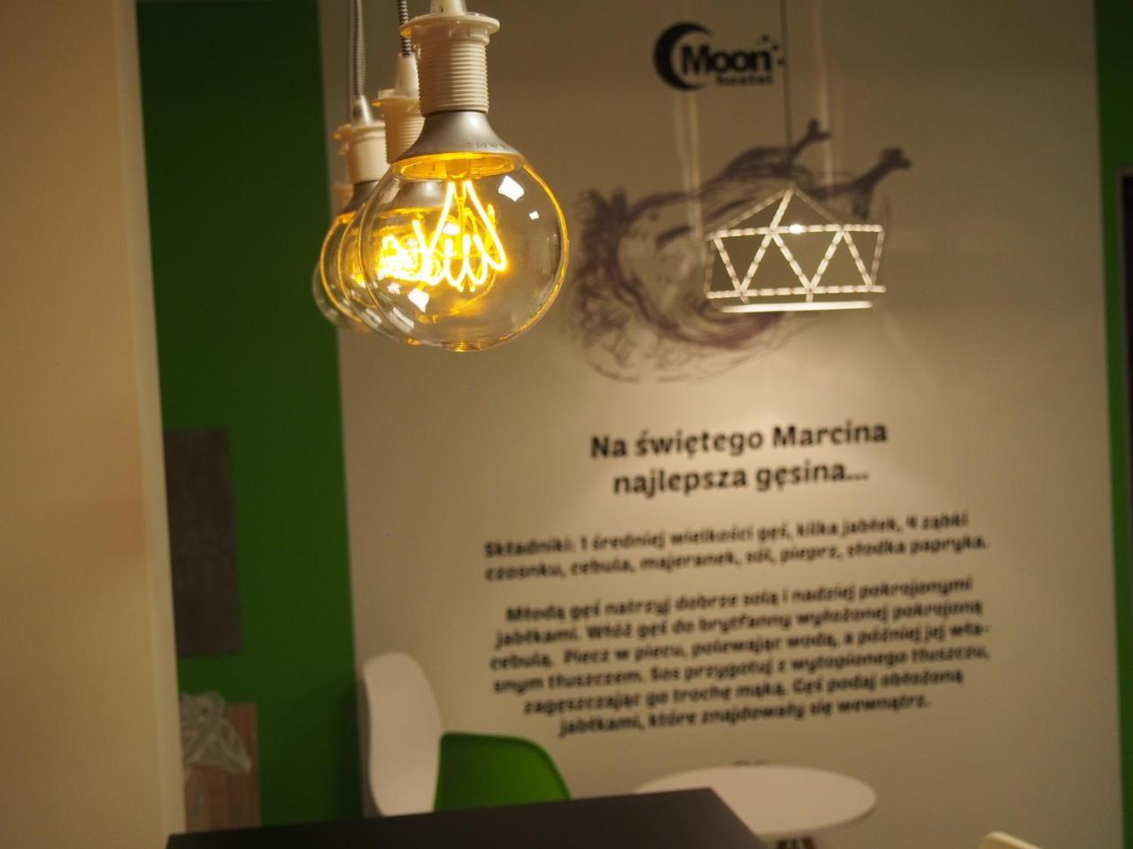 Moon Hostel Poznan Ngoại thất bức ảnh