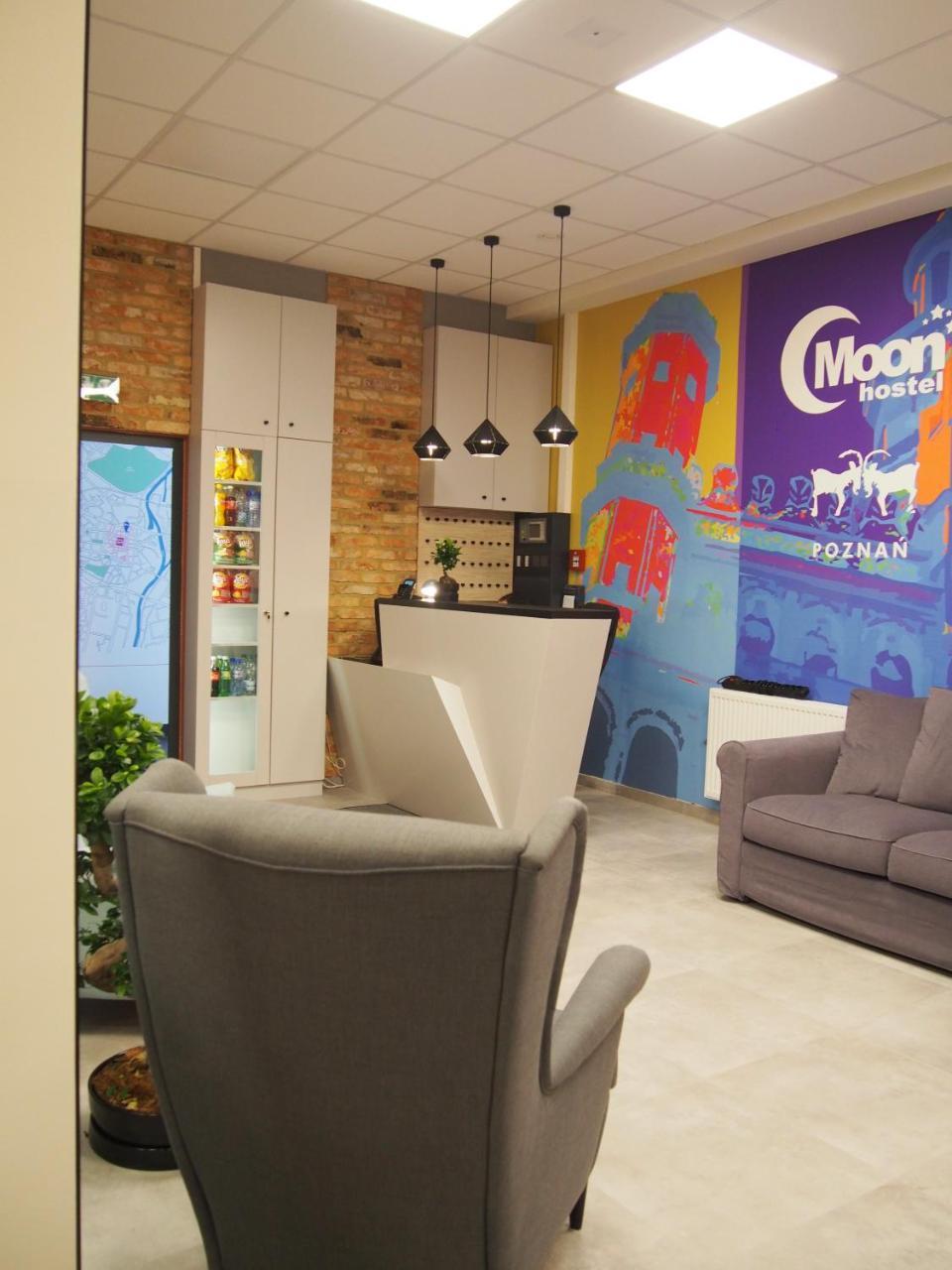 Moon Hostel Poznan Ngoại thất bức ảnh